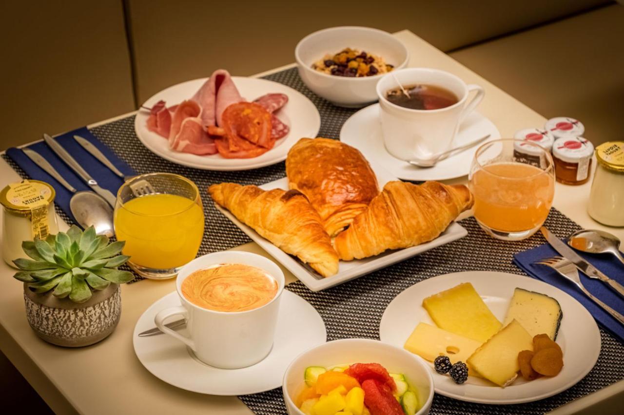 Hotel Le Tourville By Inwood Hotels Paris Ngoại thất bức ảnh